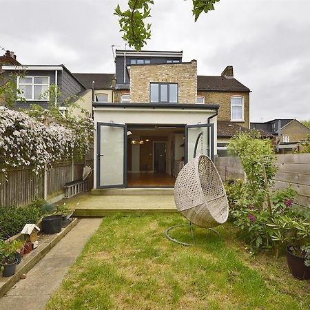 Contemporary 3 Bed House With Spacious Garden Close To Stratford & Canary Wharf ロンドン エクステリア 写真
